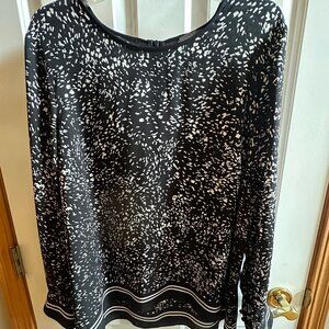 Vince Camuto - Women's - Black and White Blouse - Zip-Up Back - Long Sleeve